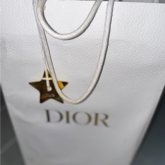 Dior Dway Framboise slide size 40. Comes with ripped bag and certificates. - Picture 4 of 7